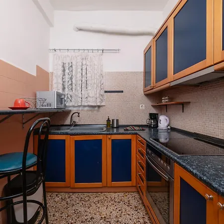 Local Urban Living 2Bd Apartment In Athens Exterior photo
