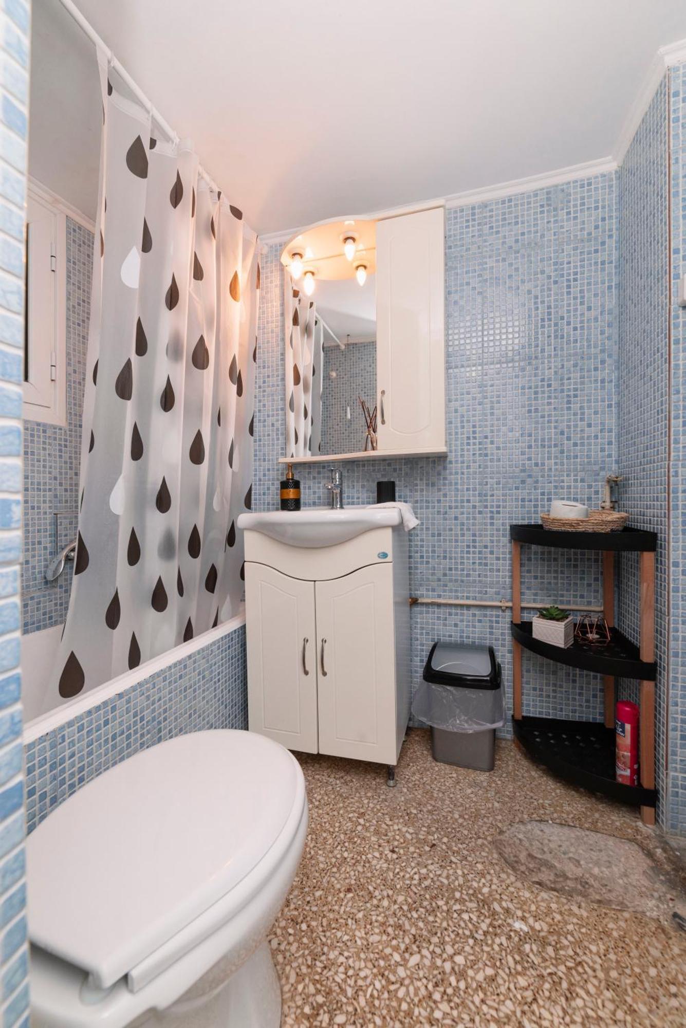 Local Urban Living 2bd In