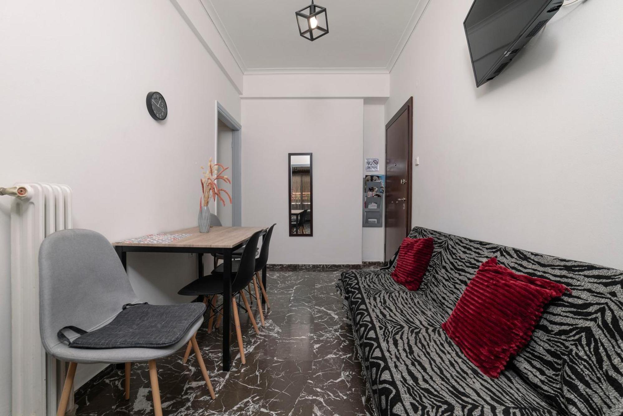 Apartment Local Urban Living 2bd In Athens