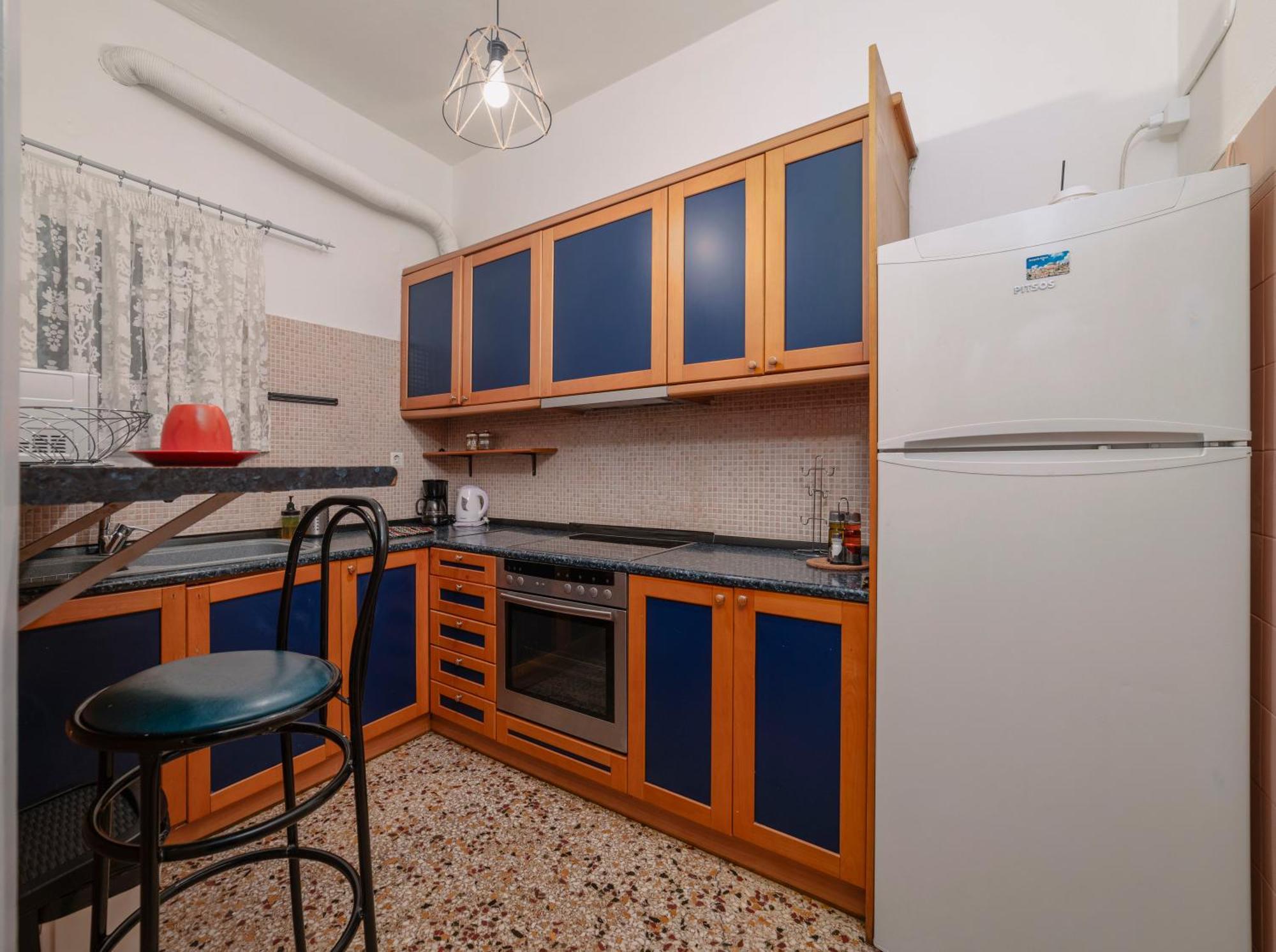 Apartment Local Urban Living 2bd In Athens